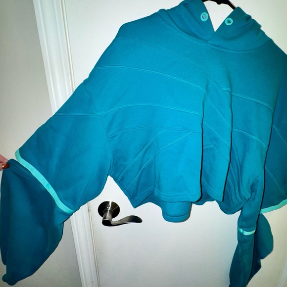 Reebok x Cardi B Teal Cropped Hoodie w/ Open Elbows - Picture 3 of 15